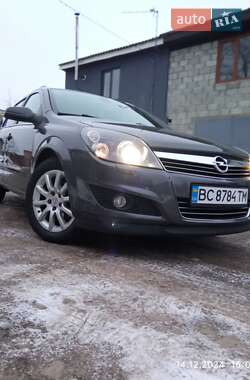 Універсал Opel Astra 2009 в Городку