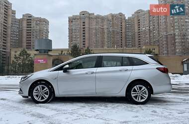 Универсал Opel Astra 2019 в Киеве