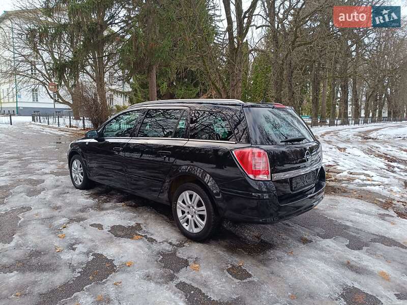 Універсал Opel Astra 2008 в Ніжині