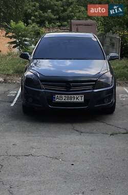 Седан Opel Astra 2008 в Гнівані