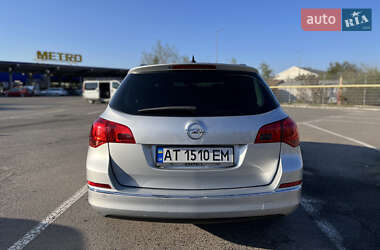 Універсал Opel Astra 2013 в Івано-Франківську