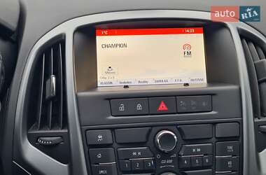 Универсал Opel Astra 2015 в Киеве