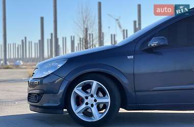 Универсал Opel Astra 2006 в 