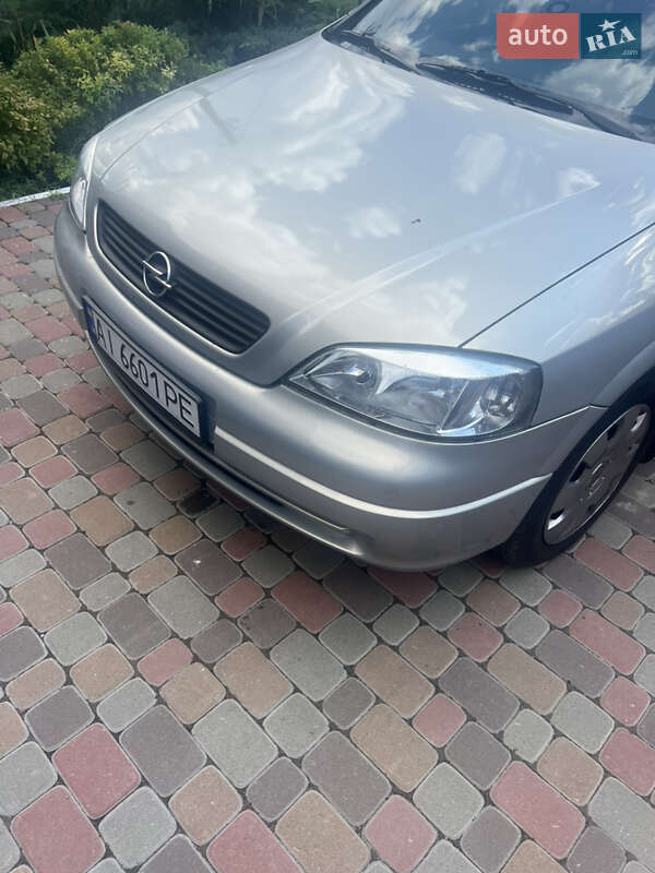 Седан Opel Astra 2007 в 