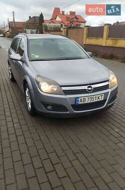 Універсал Opel Astra 2006 в Вінниці