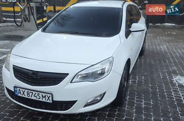 Универсал Opel Astra 2011 в Харькове