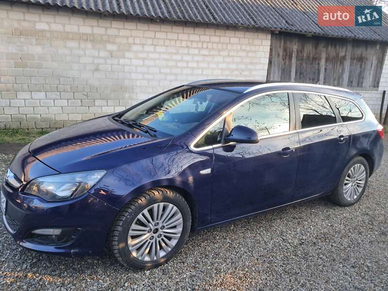 Универсал Opel Astra 2013 в Жидачове