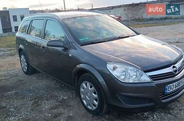 Універсал Opel Astra 2009 в Тернополі