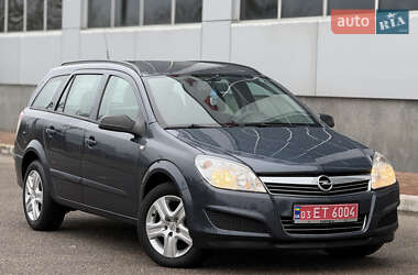 Універсал Opel Astra 2010 в Білій Церкві