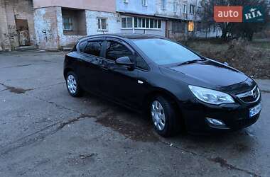 Універсал Opel Astra 2010 в Прилуках