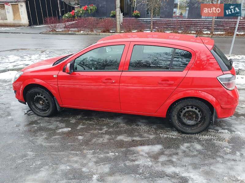 Хетчбек Opel Astra 2012 в Харкові