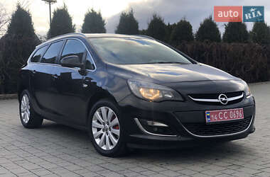 Универсал Opel Astra 2015 в Стрые