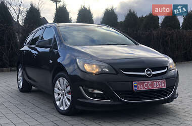 Универсал Opel Astra 2015 в Стрые