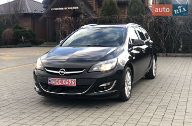 Универсал Opel Astra 2015 в Стрые