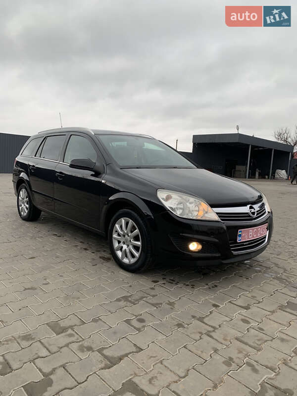 Універсал Opel Astra 2008 в Вознесенську