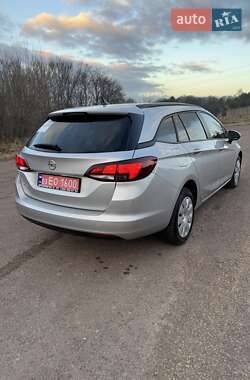 Универсал Opel Astra 2019 в Долине