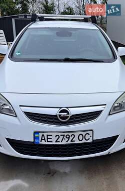 Універсал Opel Astra 2011 в Нікополі