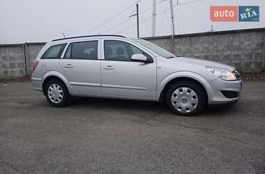 Универсал Opel Astra 2008 в Киеве