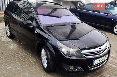 Універсал Opel Astra 2009 в Тернополі