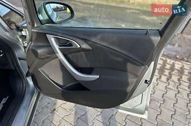 Універсал Opel Astra 2012 в Стрию