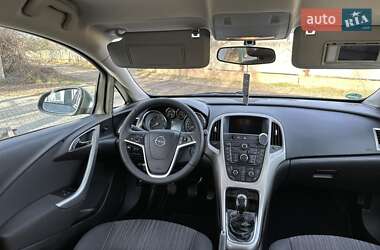 Універсал Opel Astra 2012 в Стрию