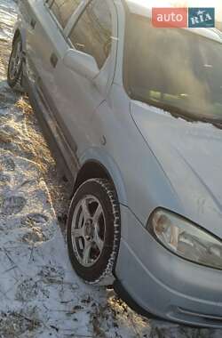 Седан Opel Astra 2005 в Кременчуге