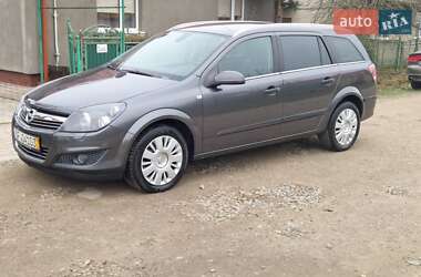 Універсал Opel Astra 2009 в Коломиї