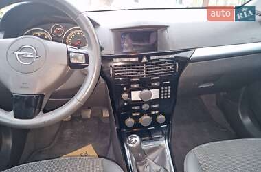 Універсал Opel Astra 2009 в Коломиї