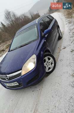 Універсал Opel Astra 2008 в Турці