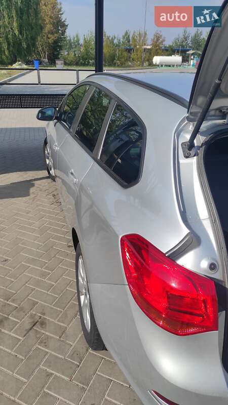 Универсал Opel Astra 2015 в Жвирке фото 14 Универсал Opel Astra 2015 в Жвирке