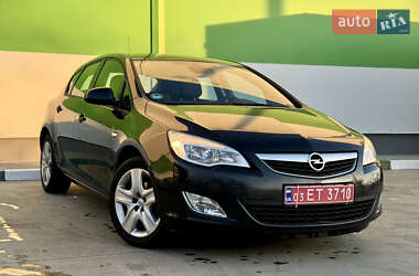 Хетчбек Opel Astra 2012 в Олександрії