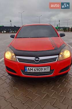 Універсал Opel Astra 2009 в Житомирі