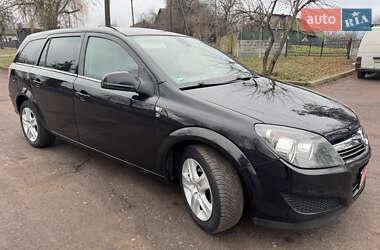 Універсал Opel Astra 2010 в Кролевці