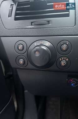 Хетчбек Opel Astra 2011 в 