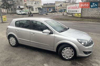 Хэтчбек Opel Astra 2009 в Христиновке