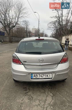 Хэтчбек Opel Astra 2009 в Христиновке