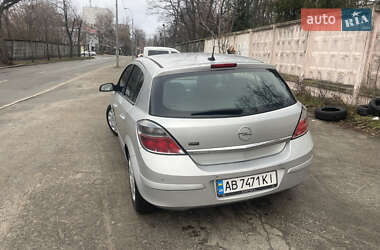 Хэтчбек Opel Astra 2009 в Христиновке