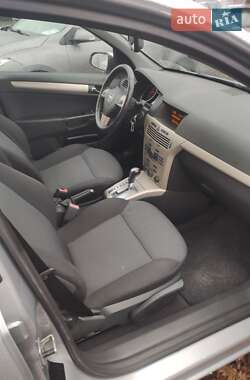 Универсал Opel Astra 2008 в Луцке