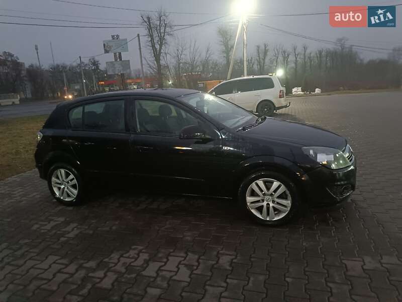 Хетчбек Opel Astra 2007 в Червонограді