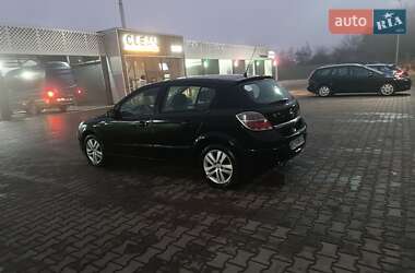 Хетчбек Opel Astra 2007 в Червонограді