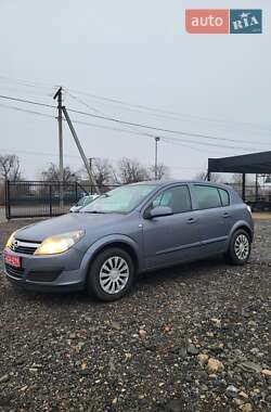 Хетчбек Opel Astra 2006 в Новоархангельську