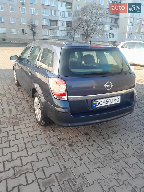 Универсал Opel Astra 2008 в 