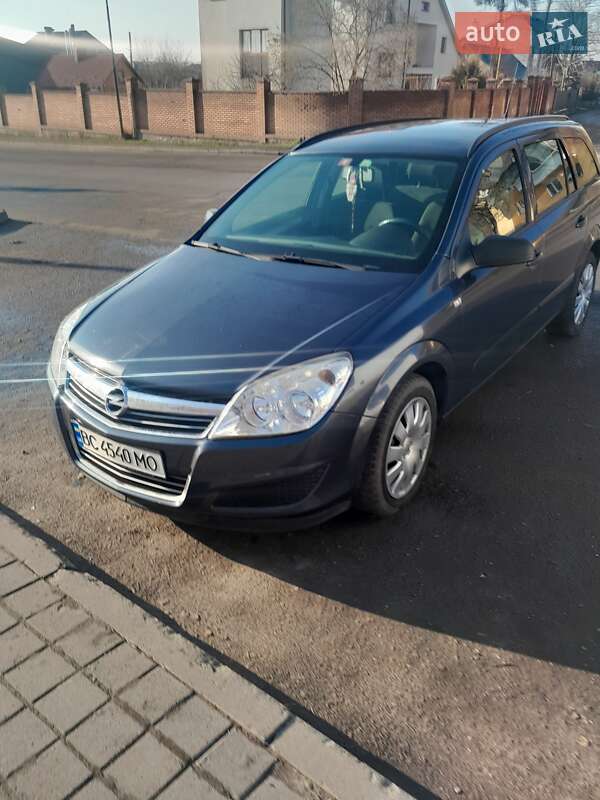 Універсал Opel Astra 2008 в Шептицькому