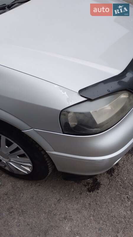 Хетчбек Opel Astra 2000 в Луцьку