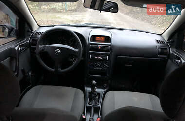 Седан Opel Astra 2006 в Богодухіву