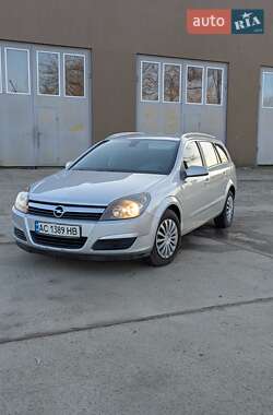 Універсал Opel Astra 2004 в Іваничах