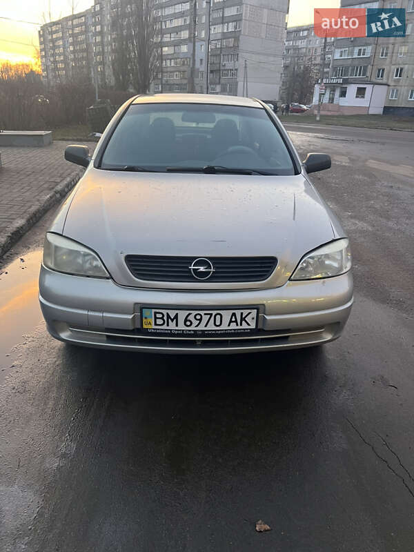 Седан Opel Astra 2006 в Сумах