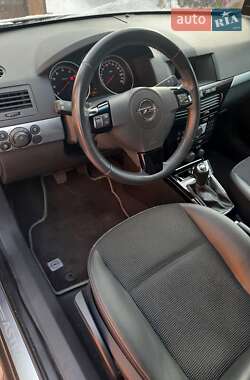 Универсал Opel Astra 2009 в 