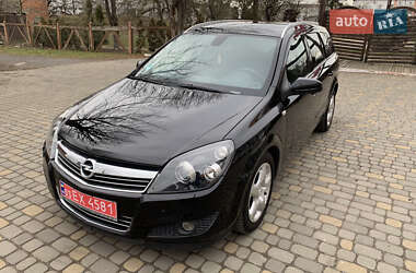 Універсал Opel Astra 2008 в Луцьку