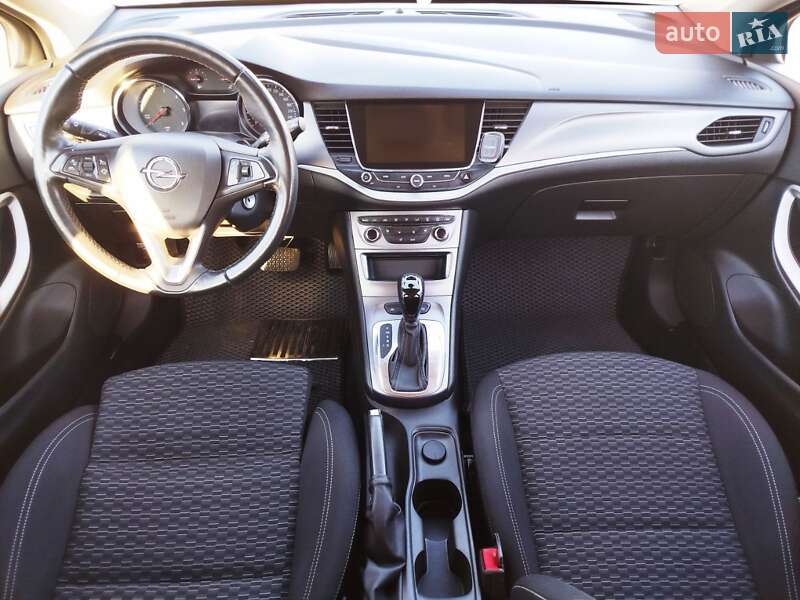 Универсал Opel Astra 2019 в Одессе